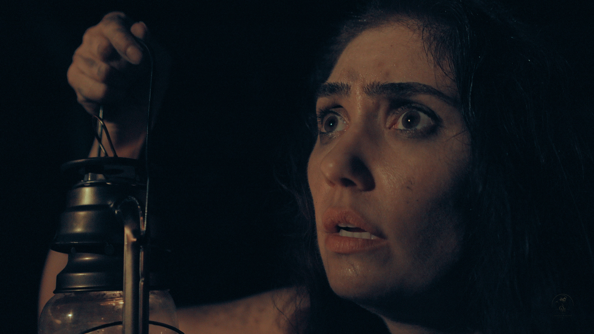 Cadru din filmul SHADOW WOUNDS (RĂNILE DIN UMBRĂ) Short Film 2026